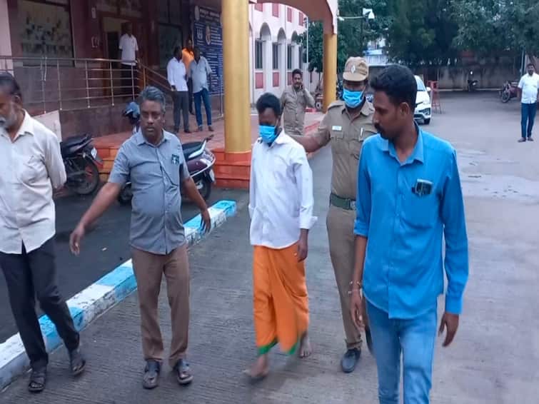 Elephant 2 people arrested for trying to sell ivory for 23 lakhs TNN Crime: ரூ.23 லட்சத்துக்கு யானை தந்தத்தை விற்க முயன்ற 2 பேர் கைது - சிக்கியது எப்படி..?