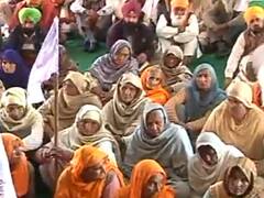 हिसार में किसान नेता और टोल कर्मचारियों के बीच मारपीट, धरना चौथे दिन भी जारी, फ्री किया टोल