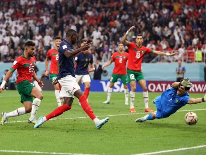 France beat Morocco 2-0 in the second semi-final of the FIFA World Cup FIFA World Cup Semifinal: लगातार दूसरी बार फाइनल में पंहुचा फ्रांस, सेमीफाइनल में मोरक्को को 2-0 से हराया