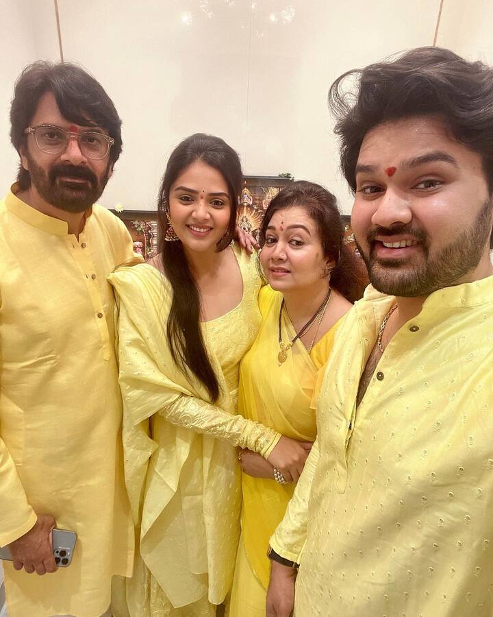 శ్రీముఖి గృహప్రవేశం ఫోటోలు. Photo Credit@Sree Mukhi/Instagram