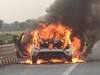 Aurangabad: समृद्धी महामार्गावर कारला भीषण आग, पुण्यातील कुटुंब थोडक्यात बचावलं