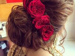 बालों में मोगरा का गजरा लगाकर बोर हो चुकी हैं, तो इन 6 फूलों से बढ़ाएं बालों की खूबसूरती