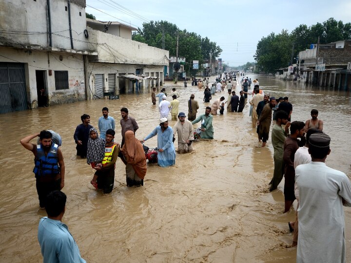 Biporjoy Cyclone amidst Heavy storm the rainfall causes flood in several countries India Pakistan turkiye africa ukraine floods in pictures | Floods in World: चक्रवात तो कहीं बाढ़, दुनिया में 'जल प्रलय'