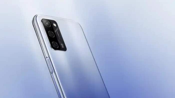 Best Smartphone Under 20000: જો તમે એક સારો ફોન ખરીદવાનુ વિચારી રહ્યાં છો, તો તમને માર્કેટમાં ઘણાબધા ફોન મળી જશે, પરંતુ જો તમે તમારા બજેટમાં રહીને એક સારે ફોન ખરીદવાનુ પ્લાનિંગ કરી રહ્યાં છો, તો અહીં અમને તમને બેસ્ટ 5 ફોન બતાવી રહ્યાં છીએ, જે તમને 20,000 રૂપિયાની રેન્જમાં અવેલેબલ થઇ જશે. જાણો આ લિસ્ટમાં કયા કયા ફોન છે અવેલેબલ..........