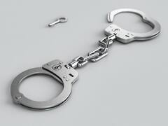 Temples Theft: கோயிலில் தொடர்ச்சியாக திருடிய ஆசிரியர்.. திட்டம் போட்டு தூக்கிய போலீஸ்.. என்ன நடந்தது?