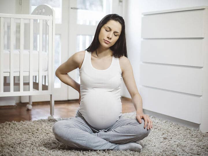 Is it safe for pregnant women to sit cross legged? Know what experts say