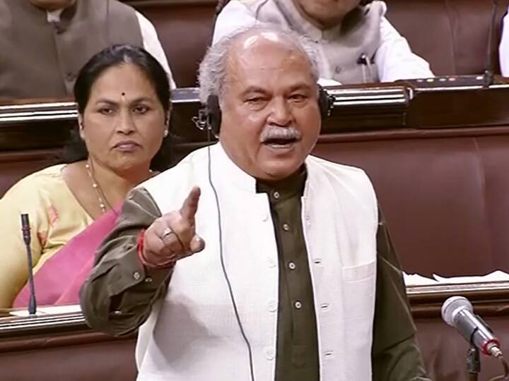 Agriculture Minister Narendra Singh Tomar accused Congress in politics with Farmer farm law Farm Laws: 'MSP को लेकर कमेटी काम कर रही है', संसद में कांग्रेस ने घेरा तो बोली सरकार