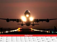 आकाश में रास्ता तो देखना नहीं होता, फिर हवाई जहाज में हेडलाइट का क्या काम है?