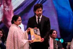 KIFF 2022: जब शाहरुख खान ने छुए अमिताभ बच्चन के पैर, तस्वीरों में देखें कोलकाता फिल्म फेस्टिवल का भव्य नजारा