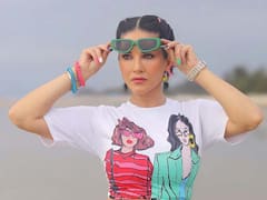 अब भगवा ड्रेस में सनी लियोनी ने लगाई पानी में आग, इंस्टा पर पोस्ट किया ऐसा वीडियो