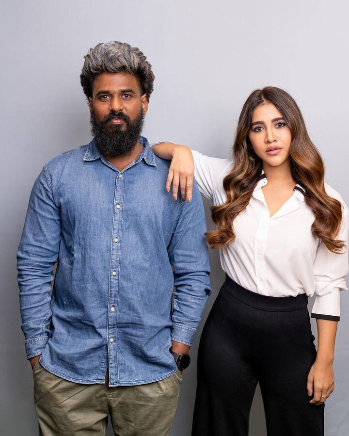 ప్రముఖ హీరోయిన నభా నటేష్ తన లేటెస్ట్ ఫొటోలను ఇన్‌స్టాగ్రామ్‌లో షేర్ చేశారు. (Image Credits: Nabha Natesh Instagram)