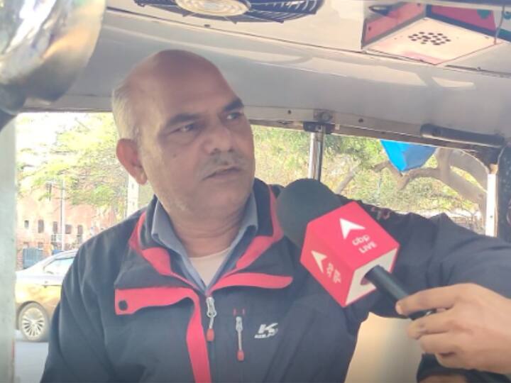 Delhi's auto driver Virendra said - Now VVIP culture completely dominates the country's politics ann Delhi: 'अब सादगी केवल दिखावा है', कभी सांसदों को ऑटो से संसद तक छोड़ने वाले वीरेंद्र ने सुनाई कहानी