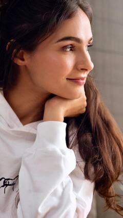 Andrea Jeremiah: 'முதல் நாள் பார்த்த வனப்பு துளி குறையவும் இல்லை உனக்கு' ஆண்ட்ரியாவின் கலக்கள் க்ளிக்ஸ்!