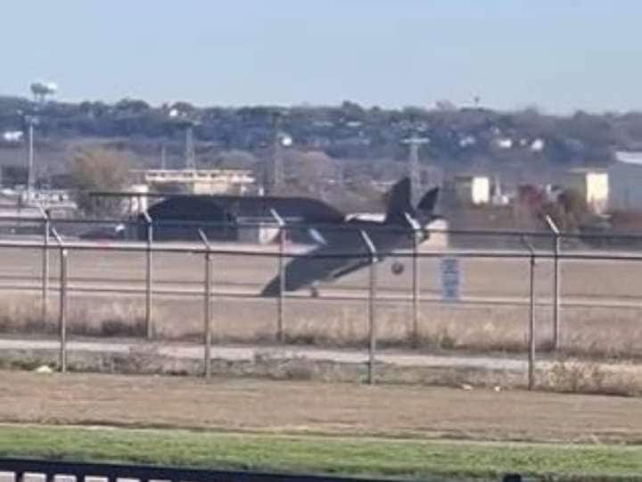 Live video of fighter jet crash see how the brave pilot saved his life F 35 Plane Crash: फाइटर जेट क्रैश का लाइव वीडियो, देखें कैसे जांबाज पायलट ने बचाई अपनी जान