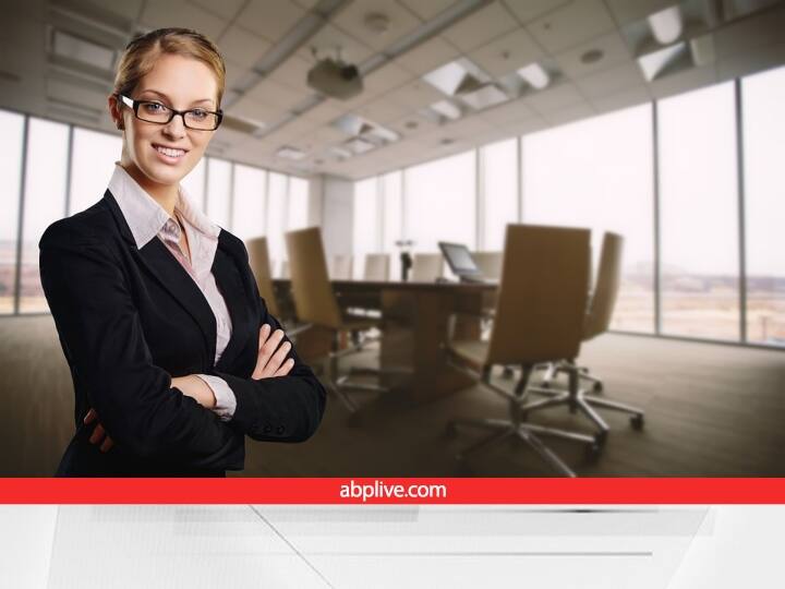 ज्योतिष शास्त्र में 4 ऐसी राशियां बताई गई हैं जिनकी लड़कियां दिमाग से बहुत तेज होती हैं. अपने तेज-तर्रार स्वभाव से ये लड़कियां अपने करियर में तेजी से तरक्की करती हैं. ये जो लक्ष्य निर्धारित करती हैं उसे पाने की हर संभव कोशिश करती हैं. जानते हैं इन राशियों के बारे में.