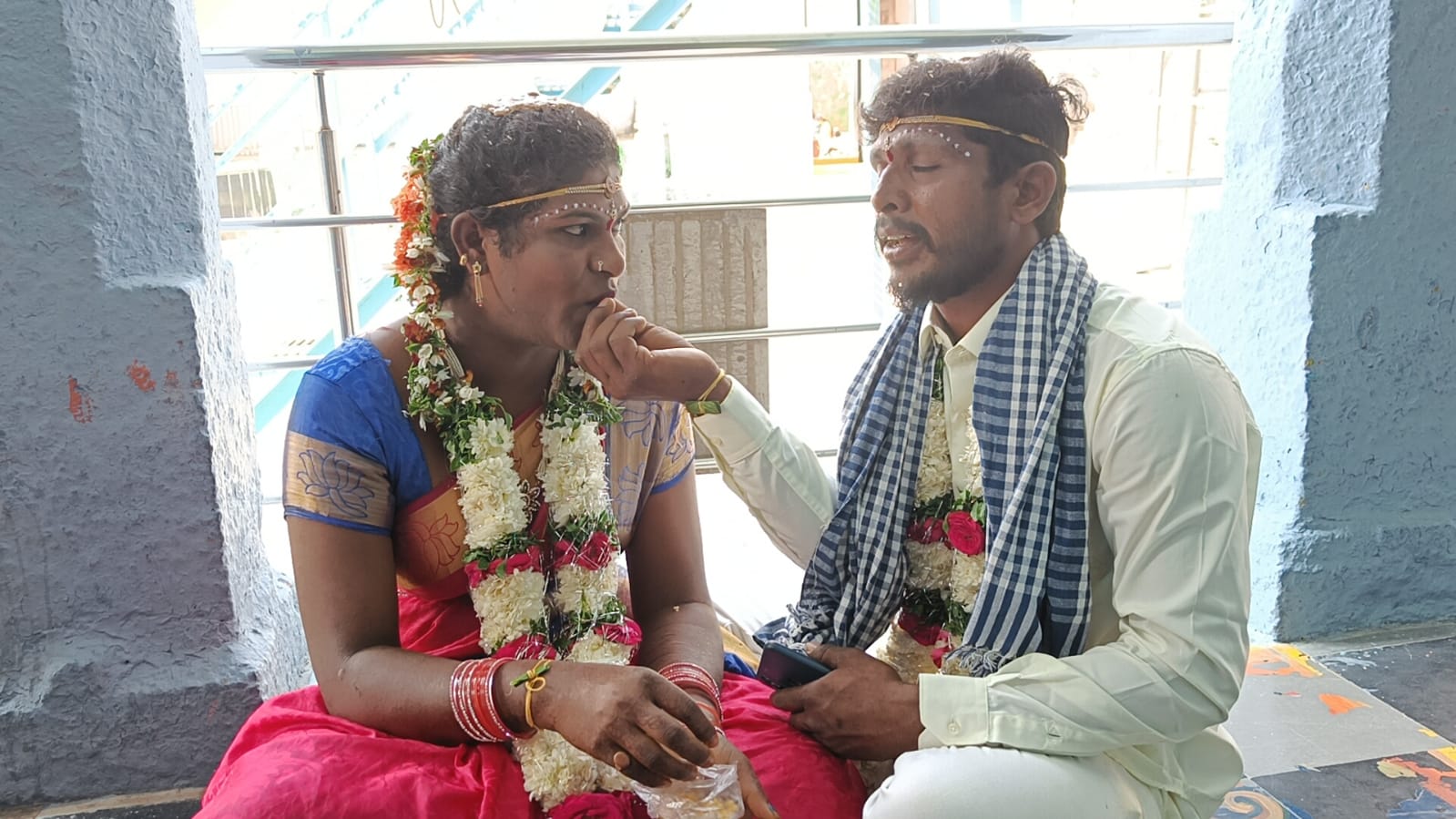 Transgender Marriage : ప్రేమ కోసం పేరు మార్చుకుని, ట్రాన్స్ జెండర్ ను పెళ్లి చేసుకున్న యువకుడు!