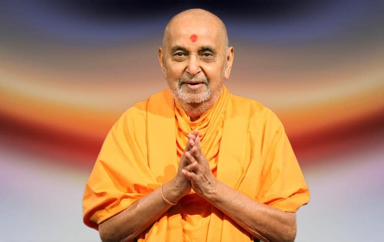 Dr Tejas Patel talked about his experiences with Pramukh Swami Pramukh Swami Maharaj Shatabdi Mahotsav: પ્રમુખ સ્વામીની બાયપાસ સર્જરી કરનાર ડોક્ટરે જણાવ્યા તેમના અનુભવો