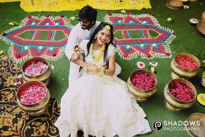 పెళ్లికి ఫోటోలు, వీడియోలు ఇప్పుడు సోషల్ మీడియాలో వైరల్ అవుతున్నాయి.