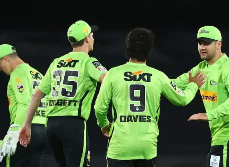 know five lowest score in history of t20 cricket in big bash league 2022 23 sydney thunder made record with 15 runs total ટી20 ક્રિકેટના ઈતિહાસમાં આ પાંચ ટીમોએ બનાવ્યો સૌથી ઓછો સ્કોર, સિડની થંડર યાદીમાં નંબર વન