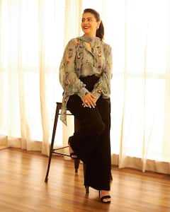 Christmas 2022: बच्चें के स्कूल प्रोग्राम में दिखना चाहती हैं एक परफेक्ट मॉम तो काजोल का ये लुक कर सकती हैं रीक्रिएट