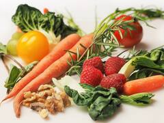 Vegetables Price: உயரும் சின்ன வெங்காயம்..சரியும் கத்தரிக்காய்...மற்ற காய்கறிகளின் விலை நிலவரம் என்ன?