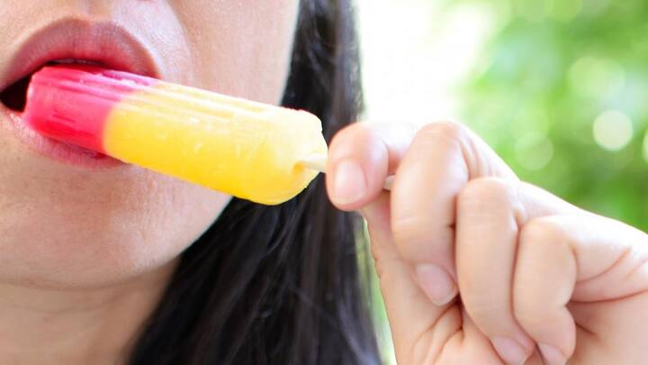 ਤੁਹਾਨੂੰ ਦੱਸ ਦੇਈਏ ਕਿ ਸਰਦੀਆਂ 'ਚ ਛੋਟੀਆਂ-ਛੋਟੀਆਂ ਗਲਤੀਆਂ ਹੀ ਸਾਡੀ ਸਿਹਤ 'ਤੇ ਭਾਰੀ ਪੈ ਸਕਦੀਆਂ ਹਨ। ਇਸ ਦਾ ਕਾਰਨ ਸਰਦੀਆਂ ਵਿੱਚ ਪ੍ਰਦੂਸ਼ਿਤ ਹਵਾ ਜਾਂ ਬਾਹਰ ਦਾ ਦੂਸ਼ਿਤ ਭੋਜਨ ਵੀ ਹੋ ਸਕਦਾ ਹੈ, ਜਿਸ ਦਾ ਸਭ ਤੋਂ ਵੱਧ ਅਸਰ ਸਾਡੇ ਗਲੇ 'ਤੇ ਪੈਂਦਾ ਹੈ।