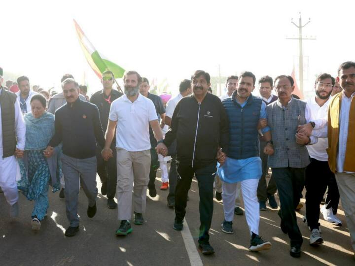 हिमाचल प्रदेश में कांग्रेस को मिली जीत के बाद पार्टी जीत की हवा को पूरे देश में ले जाने की कोशिश कर रही है. हिमाचल कांग्रेस ने देश में रिवाज कायम रखते हुए सत्ता में पूर्ण बहुमत के साथ वापसी की है.