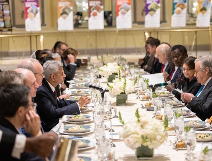 विदेश मंत्री बोले, आज न्यूयॉर्क में 'बाजरा लंच' के लिए यूएनएसजी का स्वागत करते हुए खुशी हो रही है.