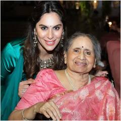 उपासना के मां बनने की खबर के बाद राम चरण के घर शुरू हुआ जश्न, तस्वीरों में एक साथ दिखा चिरंजीवी का परिवार