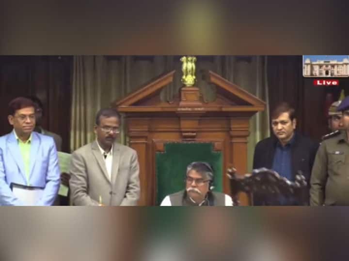 Opposition Carry Chairs, Create Ruckus Over Hooch Tragedy In Bihar Assembly Opposition Carry Chairs, Create Ruckus Over Hooch Tragedy In Bihar Assembly -- WATCH