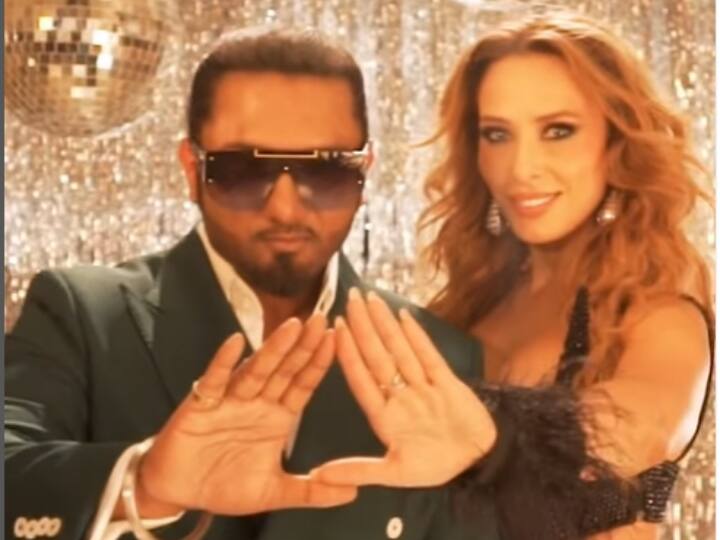 Yai Re New Version Song: फिल्म रंगीला के सॉन्ग 'याई रे' को हनी सिंह ने किया रीक्रिएट, यूलिया वंतूर भी हैं सॉन्ग का हिस्सा Honey Singh adds EDM Twist to hit AR Rahman-Asha Bhosle track Yaai Re Song recreate version Yai Re New Version Song: फिल्म रंगीला के सॉन्ग 'याई रे' को हनी सिंह ने किया रीक्रिएट, यूलिया वंतूर भी हैं सॉन्ग का हिस्सा