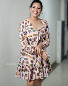 Geetha Madhuri: పొట్టి గౌనులో గీతామాధురి