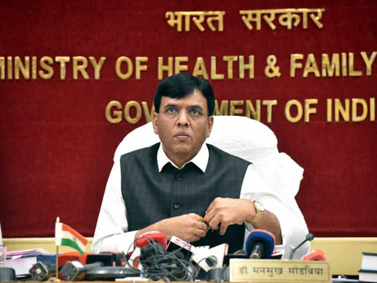 Working To Introduce Integrative Medicine In All Hospitals: Union Health Minister Mansukh Mandaviya Working To Introduce Integrative Medicine In All Hospitals: Union Health Minister Mansukh Mandaviya
