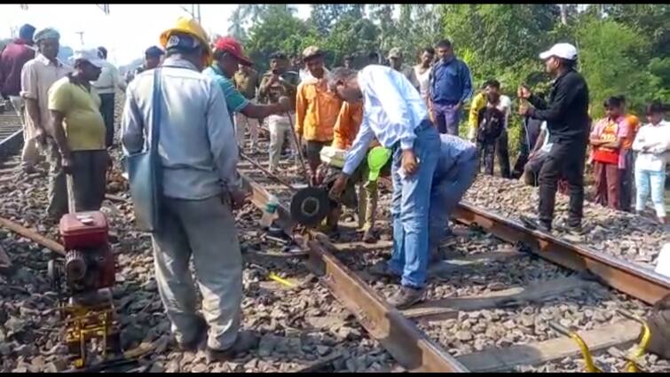 Train Service Get Disrupted At Howrah Kharagpur Line At Chengail Station Howrah News: দক্ষিণ-পূর্ব রেলের হাওড়া খড়গপুর শাখায় থমকে ট্রেন চলাচল, যান্ত্রিক ত্রুটিতেই ব্যাহত পরিষেবা