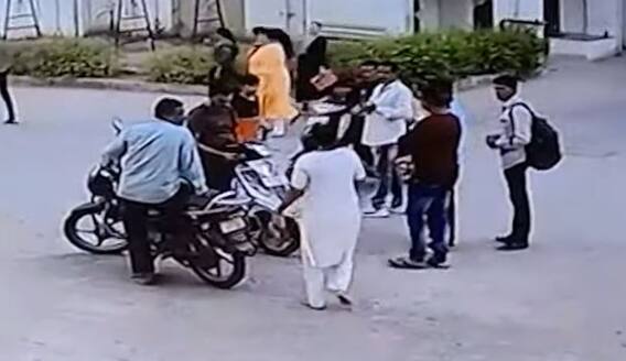 Rajkot: અસામાજિક તત્વોનો આતંક, અજાણ્યા શખ્સોએ મહિલા પર હુમલો કર્યો