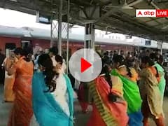Watch: आखिर क्यों प्लेटफॉर्म पर अचानक नाचने लगे लोग, रेल मंत्रालय ने शेयर किया मजेदार वीडियो