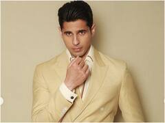 ‘मिशन मजनू’ टीजर लॉन्च इवेंट में फैंस से घिरे नजर आए सिद्धार्थ मल्होत्रा