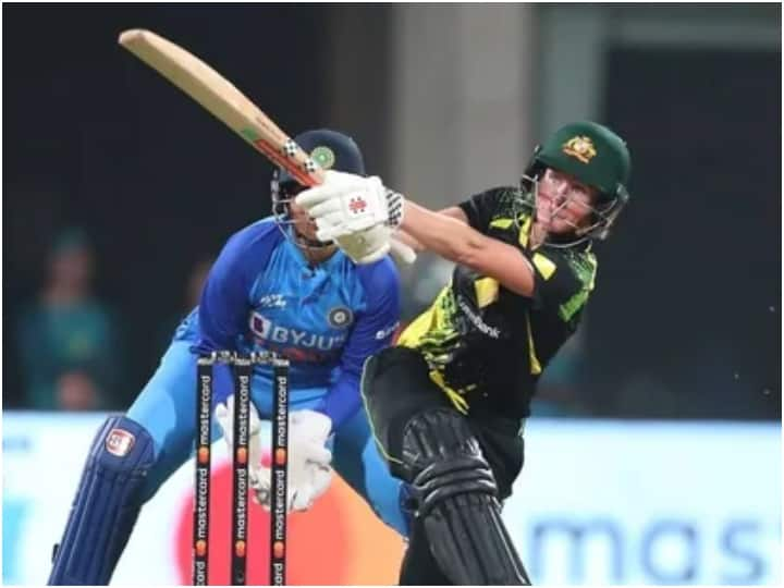 australia women beat india women by 7 runs Richa Ghosh Harmanpreet Kaur Ellyse Perry Mumbai INDW vs AUSW 4th t20 highlights INDW vs AUSW: ऋचा घोष और हरमनप्रीत की तूफानी पारी गई बेकार, ऑस्ट्रेलिया ने 7 रनों से जीता चौथा टी20, सीरीज पर किया कब्जा