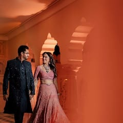 Hansika Motwani Engagement Pics: पिंक लहंगे संग हेवी जूलरी, रिंग सेरेमनी में राजकुमारी से कम नहीं लग रही थी हंसिका मोटवानी