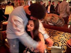 पार्टी में पत्नी लक्ष्मी संग रोमांटिक हुए जूनियर एनटीआर, गले लगाते हुए सामने आई ये क्यूट तस्वीर