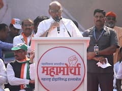 महाराष्ट्र के महापुरुषों पर राज्यपाल की टिप्पणी के विरोध में महाविकास अघाड़ी ने निकाला महामोर्चा, शरद पवार ने दी यह चेतावनी