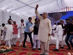 2024 ला मोदींना पायउतार करा अन् ही व्यवस्था बदला,  प्रकाश आंबेडकरांचे पंतप्रधान मोदींवर टीकास्त्र