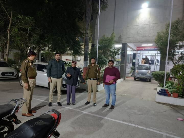 Delhi Crime Police Arrested Fake judge of Delhi High Court Who reached police station and demanded rs 5 lakh from SHO ann Delhi Crime News: दिल्ली हाईकोर्ट का जज बन कर थाने पहुंचा शख्स, SHO से मांगे 5 लाख रुपये, जानें- फिर क्या हुआ?