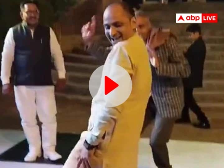 Viral Dance Video Yaar Mera Titliyan Varga how did uncle create a blast with his steps people said Chha Gaye Chacha Dance Video: 'यार मेरा तितलियां वरगा' पर अंकल ने ऐसा मचाया धमाल, लोग बोले- छा गये चचा