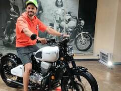 Photo: ऋतुराज गायकवाडची नवीन बाईक पहिली का? मस्क्युलर लूक आणि जबरदस्त फीचर्स