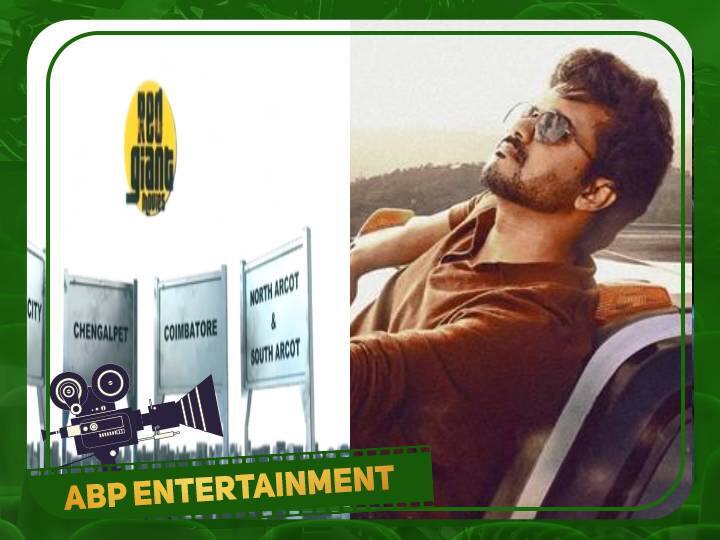 Udhayanidhi Stalins Red giant captured Actor Vijay Varisu Movie theatre Distribution Varisu Update: வாரிசுதான் ஃபர்ஸ்ட்.. களமிறங்கிய ரெட் ஜெயண்ட் நிறுவனம்.. துணிவு படம் அவ்வளவுதானா?