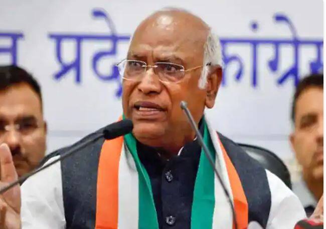 Mallikarjun Kharge asked PM Modi when China be discussed its Matter Concern for our national Security ਮਲਿਕਾਰਜੁਨ ਖੜਗੇ ਨੇ PM ਮੋਦੀ ਨੂੰ ਪੁੱਛਿਆ - ਚੀਨ 'ਤੇ ਕਦੋਂ ਹੋਵੇਗੀ ਚਰਚਾ ? ਸਾਡੀ ਰਾਸ਼ਟਰੀ ਸੁਰੱਖਿਆ ਲਈ ਚਿੰਤਾ ਦਾ ਵਿਸ਼ਾ