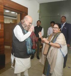 Mamata-Shah Meet: মুখ্যমন্ত্রীর আমন্ত্রণে নবান্নের ১৪ তলায়, শাহ-মমতা একান্ত বৈঠক, জল্পনা তুঙ্গে