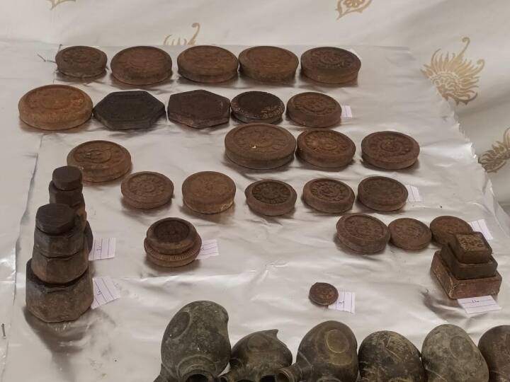 Kota Mudra Utsav 2022 is going on In which 2600 years old coins are displayed ANN Rajasthan News: कोटा में लगी है इतिहास की प्रदर्शनी, 2600 साल पुरानी मुद्रा और 800 तरह के सिक्के देखने को लगी है भीड़