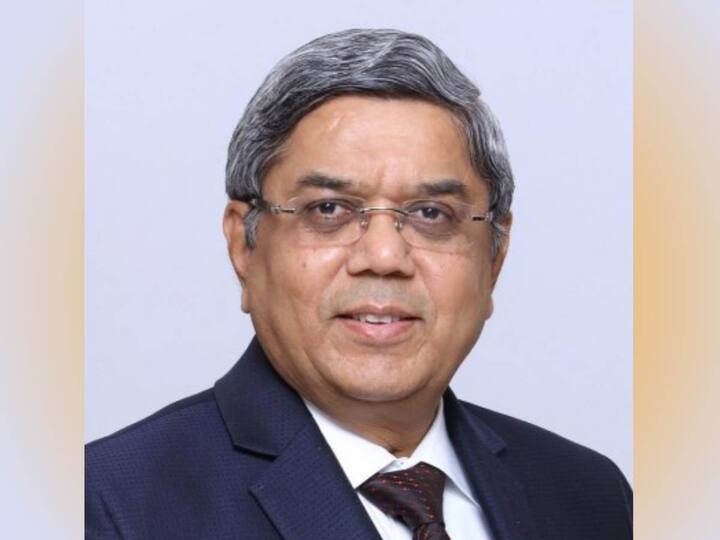 Tulsi Tanti, chairman and managing director of Suzlon Energy, died in October, 2022, at age 64. Tanti was widely considered the pioneer of the wind energy revolution in India. He founded Suzlon Energy in 1995. His vision led to Suzlon setting up R&D centers in Germany, the Netherlands, Denmark, and India. [Image Credit: LinkedIn/Tulsi Tanti]